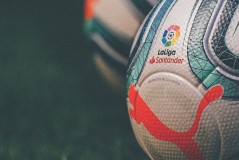 西甲联赛：奥维耶多不敌巴萨，巴萨展现统治力领跑积分榜